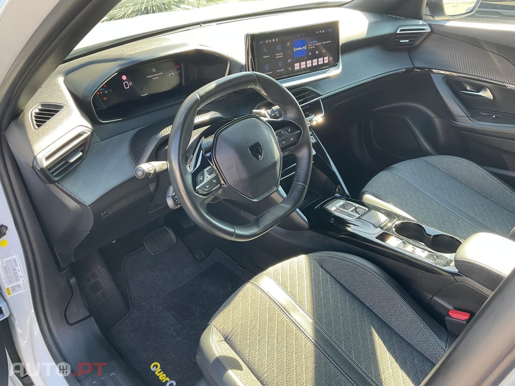Peugeot 2008 1.2 PureTech Allure Pack