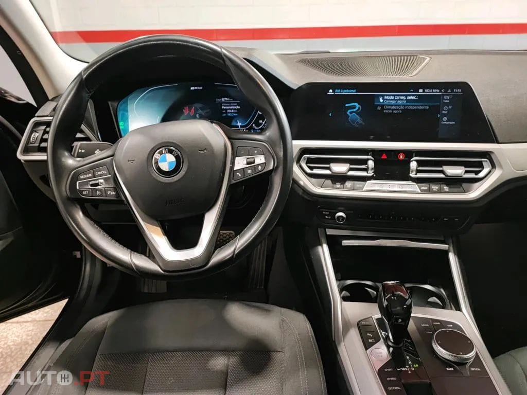 BMW 330 e Auto