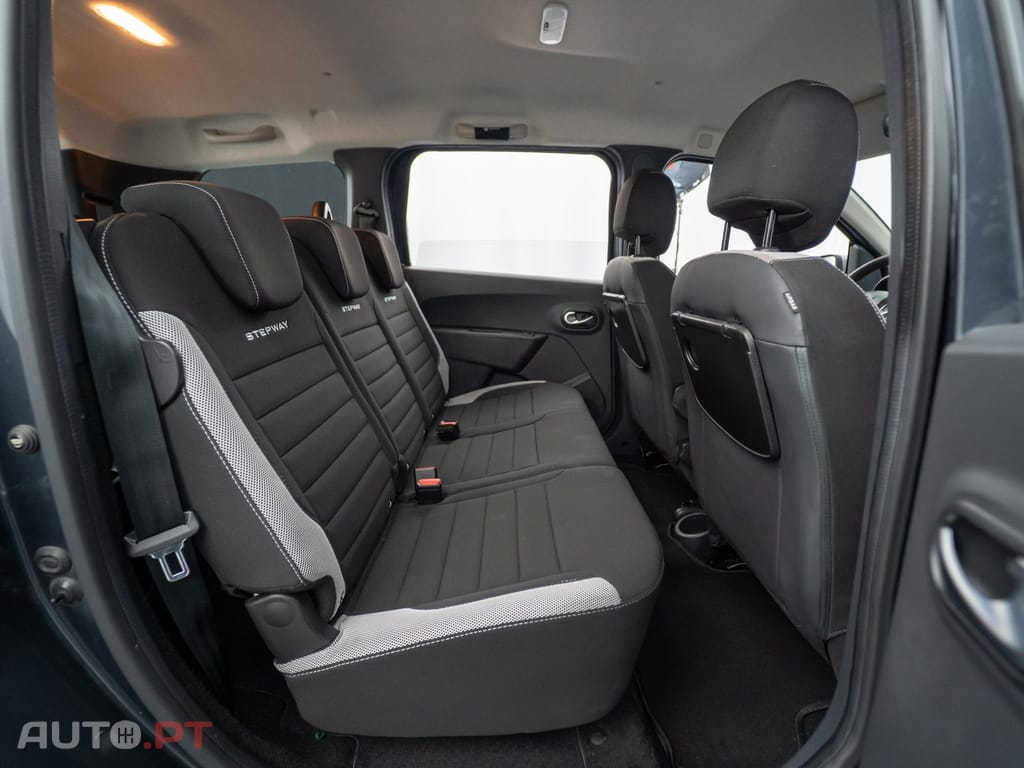 Dacia Lodgy 1.5 Blue dCi Stepway 7L