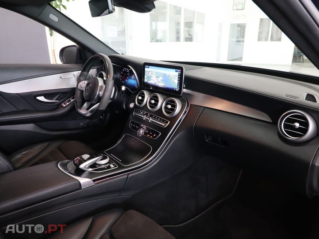Mercedes-Benz C 300 e T 9G-TRONIC AMG Line