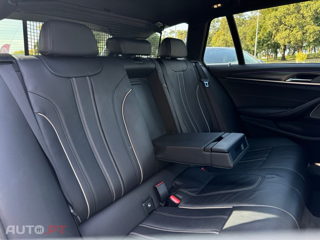 BMW 530 e Pack Desportivo M