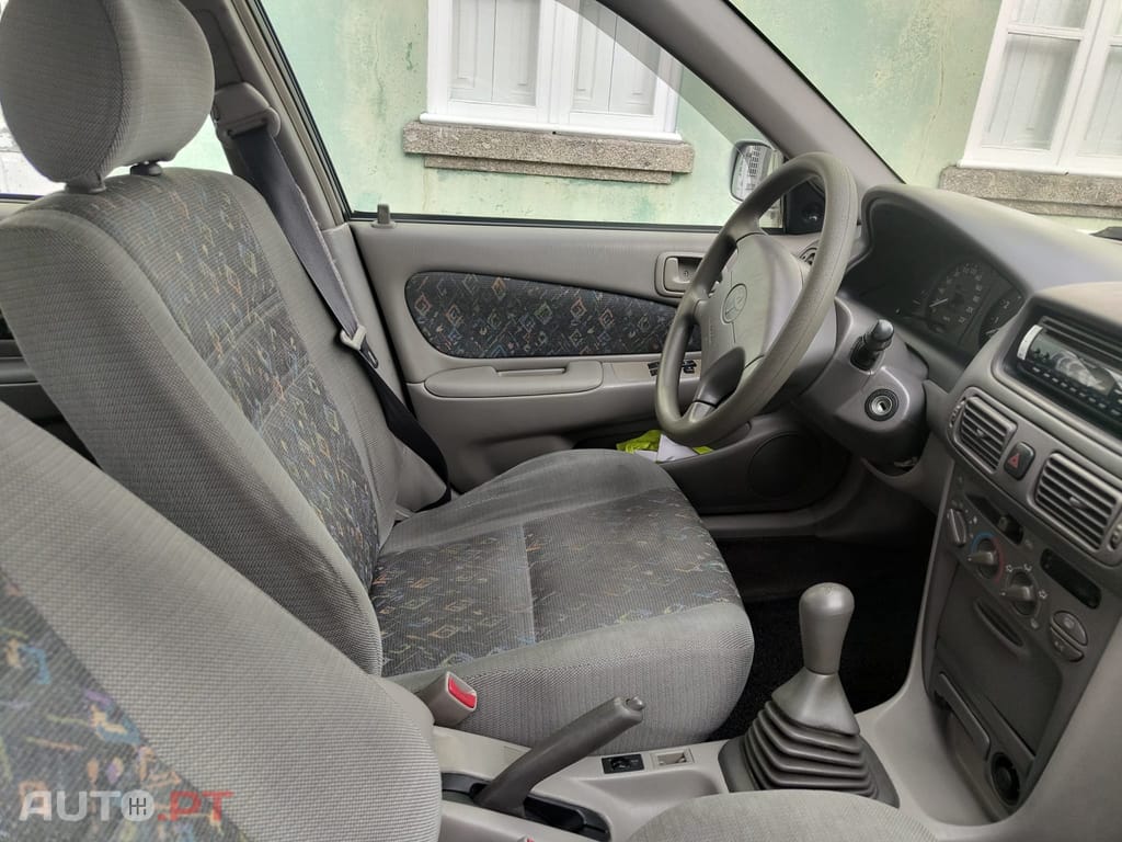 Toyota Corolla Liftback 1.3 Terra AC
