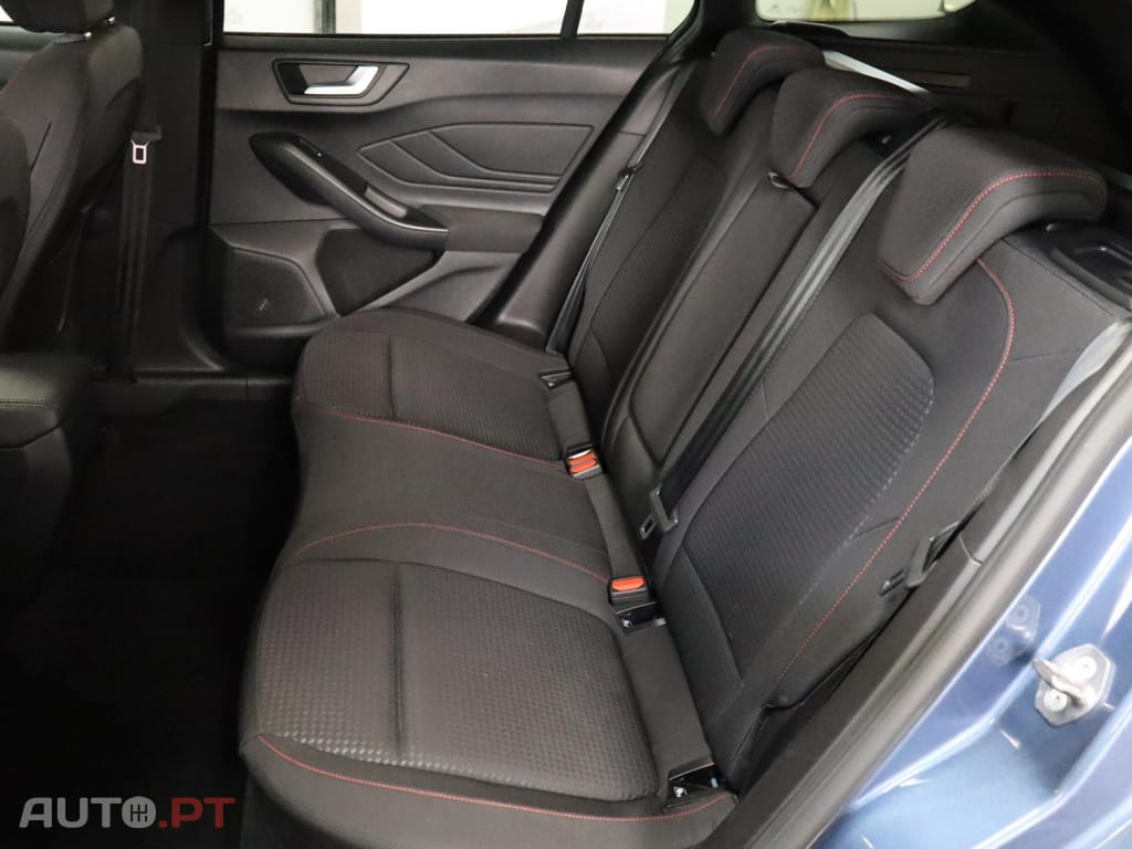 Ford Focus SW 1.0 ECOBOOST MHEV ST-LINE