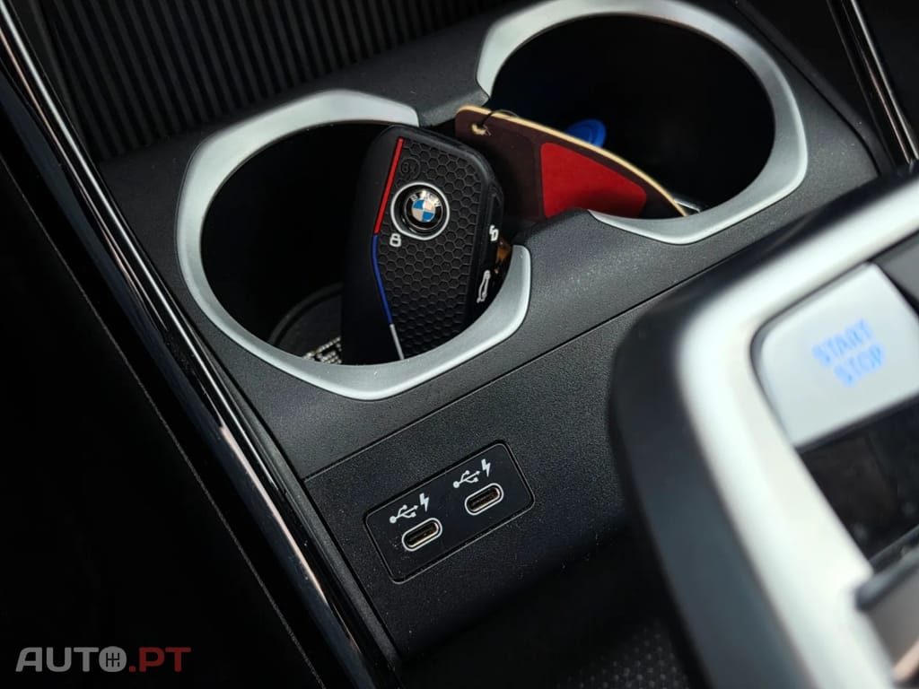 BMW iX2 eDrive20 Pack Desportivo M — fotografia 19