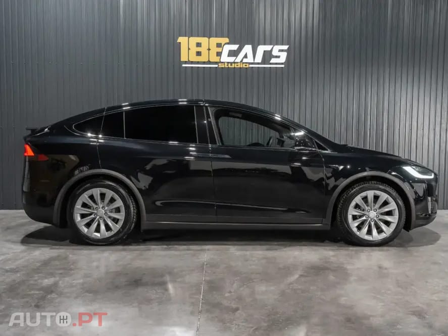 Tesla Model X 100D