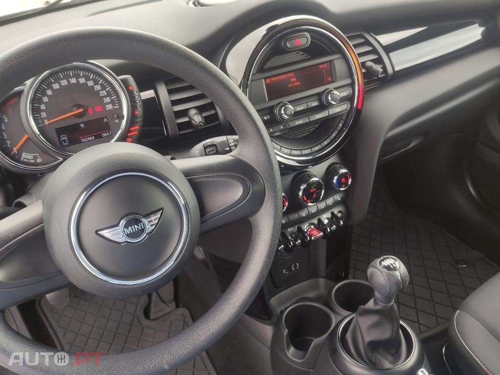 MINI Cooper One D Metropolitan