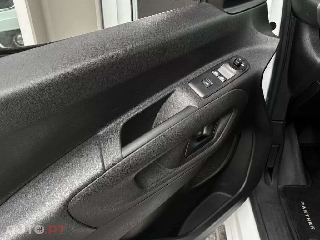 Peugeot Partner PARTNER 1.5 BLUEHDI PRO ST 3-LUG ( iva dd )