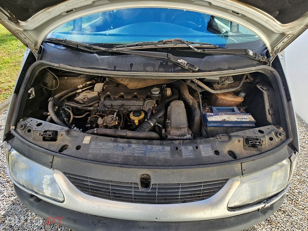 Renault Grand Espace RT 2.2 dT