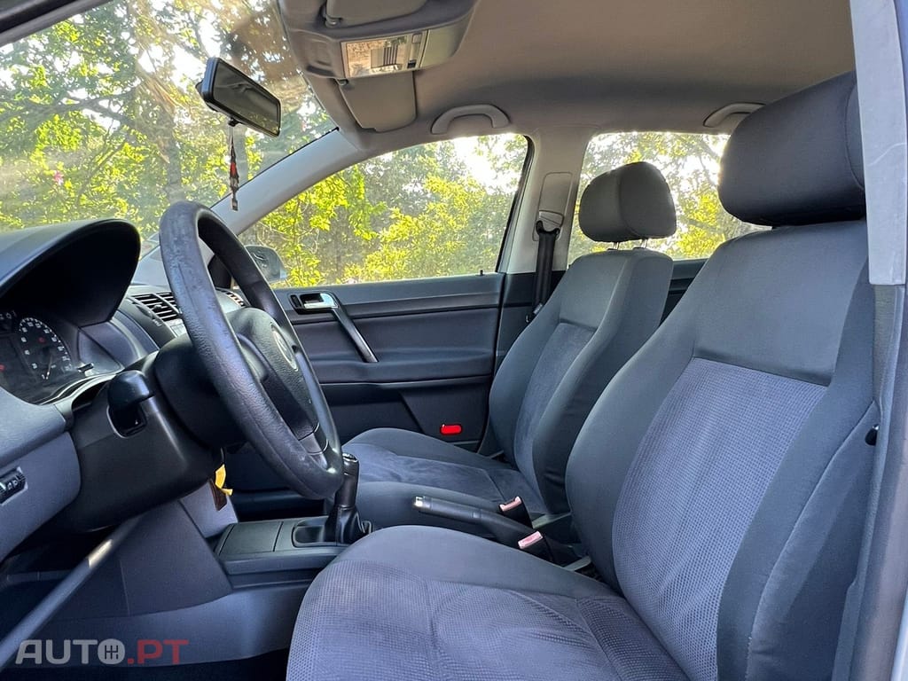 Volkswagen Polo 1.2 Basis