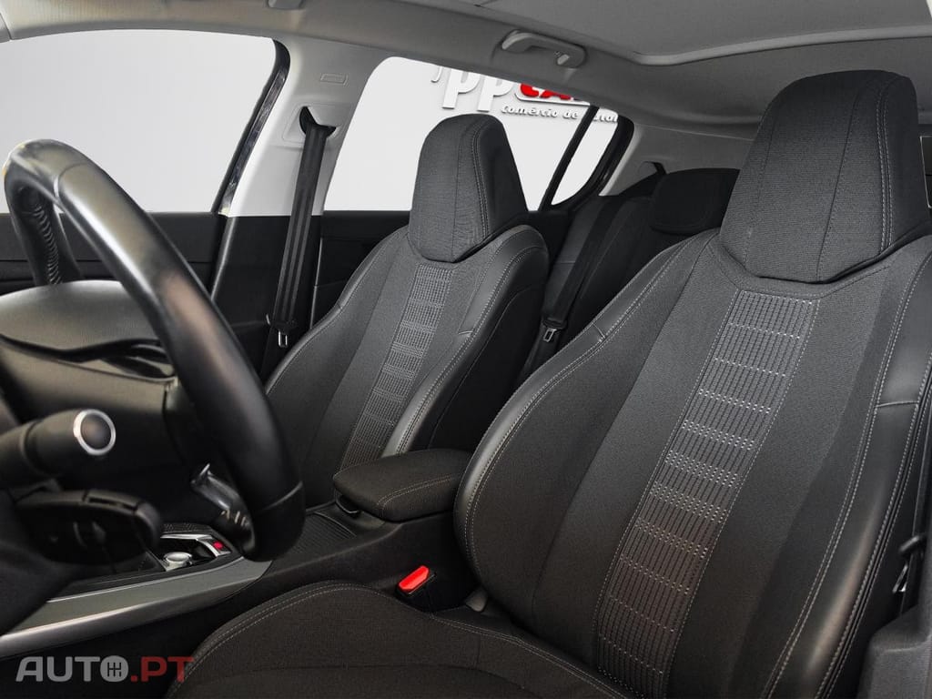 Peugeot 308 PureTech 130 Allure Pack