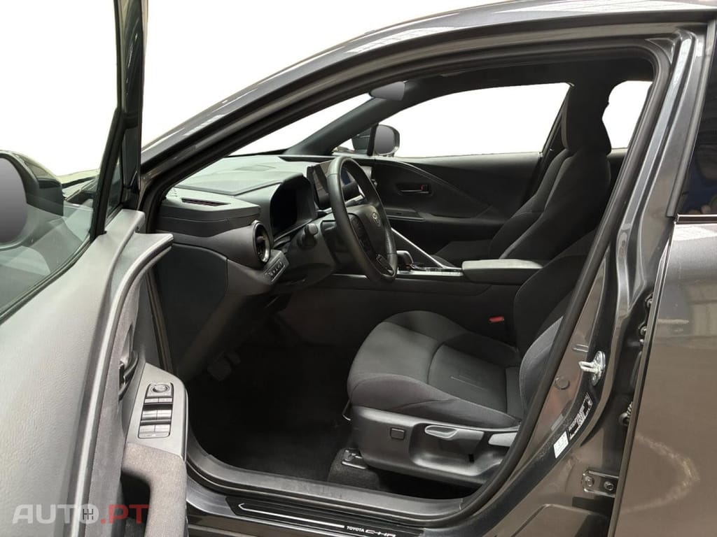 Toyota C-HR 2.0 HDF Plug-in Design