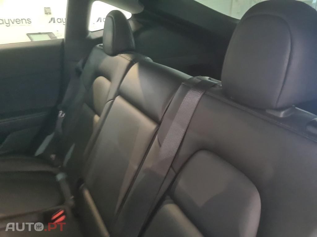 Tesla Model Y Long Range Tração Integral