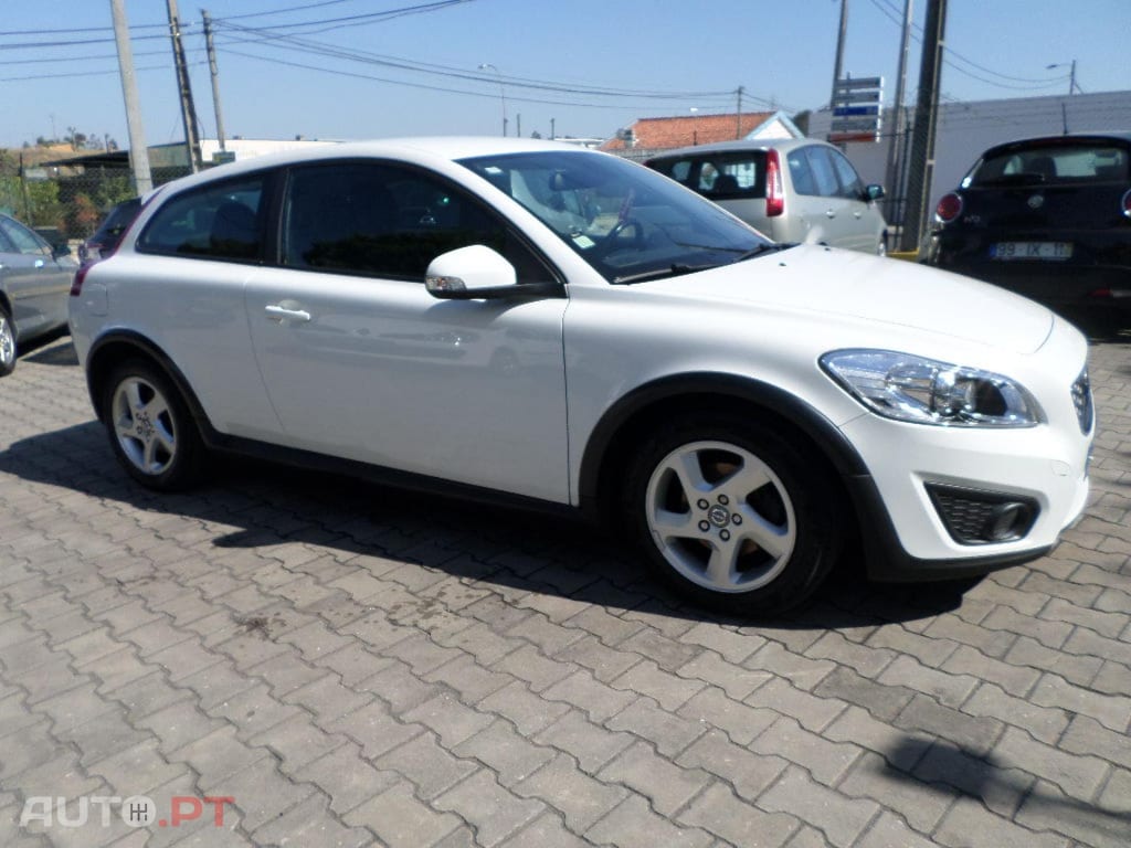 Volvo C30 1.6 D DRIVE KINETIC STAR-TOP 2010