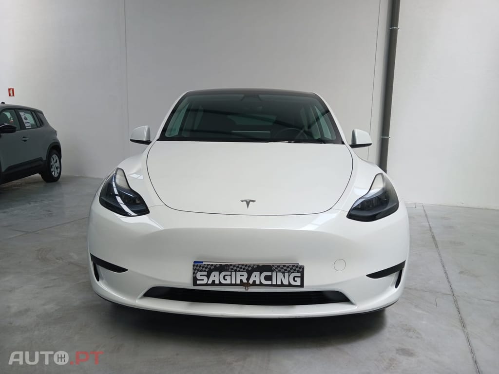 Tesla Model Y Standard