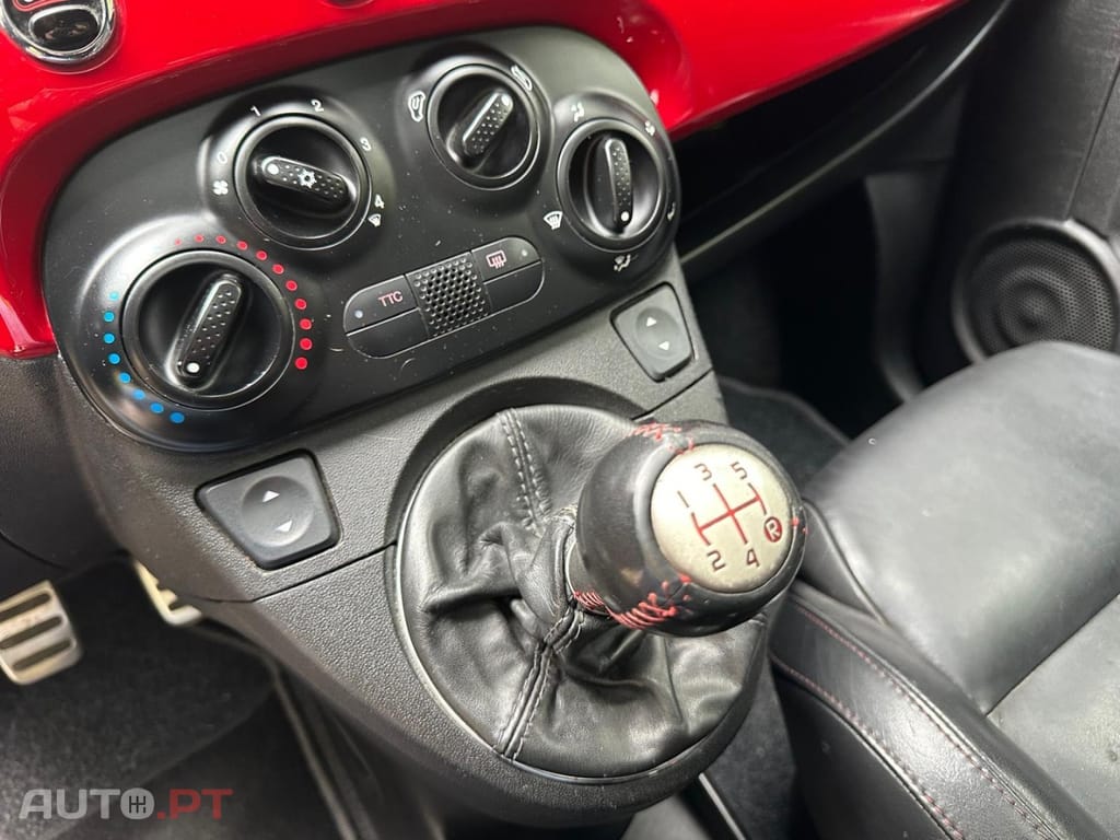 Abarth 500 1.4 T-Jet Competizione