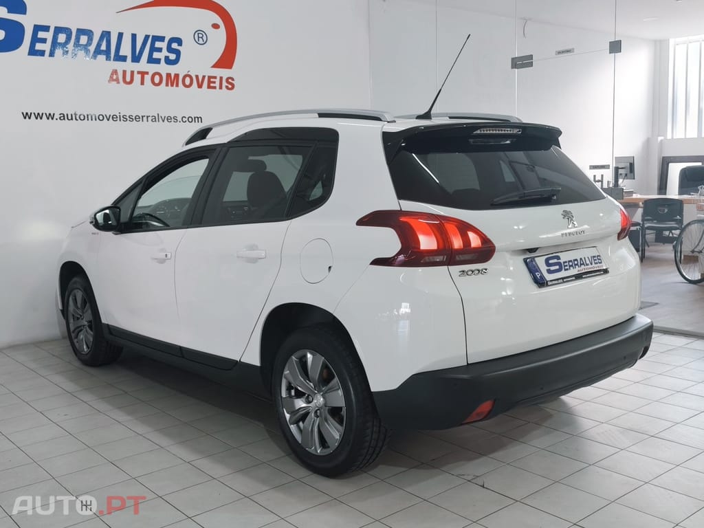 Peugeot 2008 1.2 PureTech Style