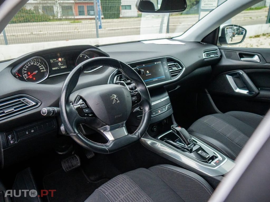 Peugeot 308 SW BlueHDi 130 EAT6 Stop & Start Allure Business-Pack