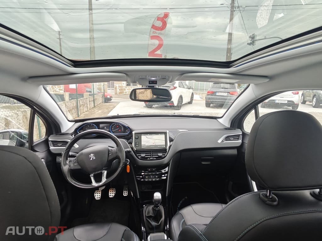 Peugeot 2008 1.6 BlueHDi Crossway