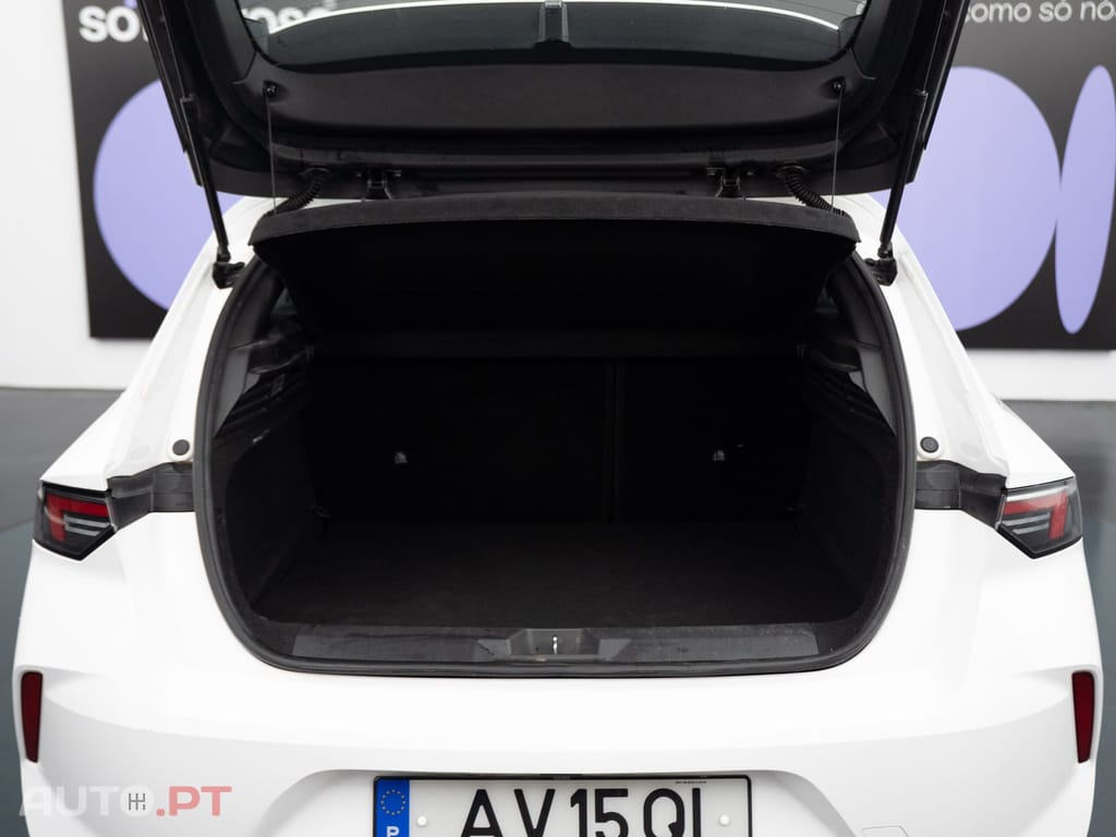 Opel Astra 1.6 T PHEV Business