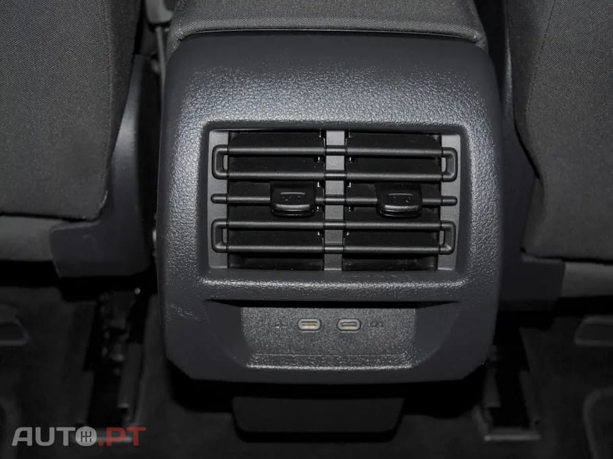 Ford Tourneo 2.0 TDCi Titanium 5 lugares