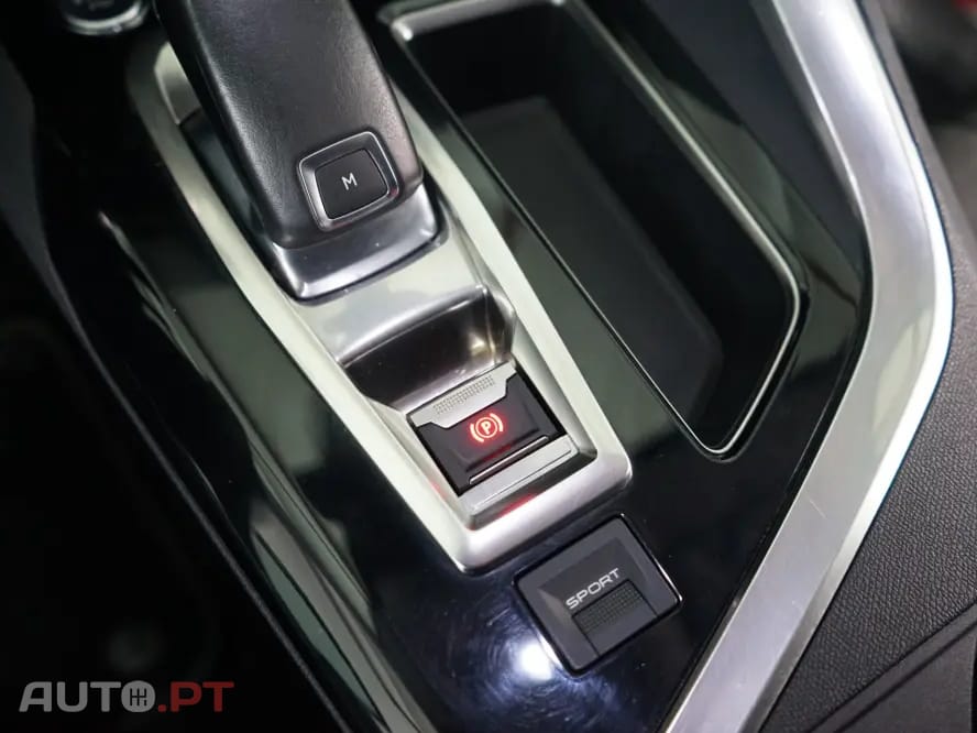 Peugeot 3008 1.2 PureTech Allure EAT8