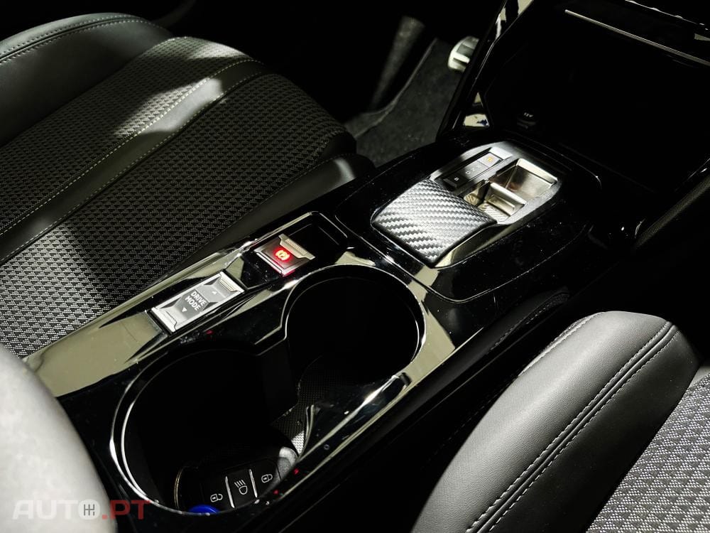 Peugeot E-208 50 kWh GT Pack