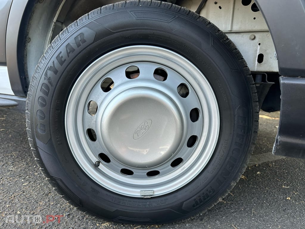 Ford Transit 350 L2 2.0 EcoBlue Skeletal Trend