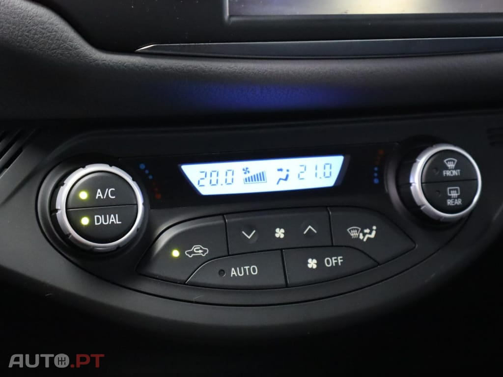 Toyota Yaris 1.5 Híbrido Comfort