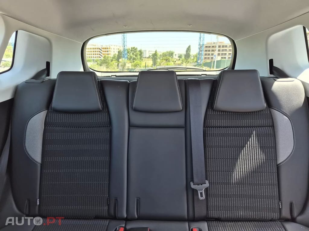Peugeot 2008 PureTech 110 Stop&Start EAT6 Allure