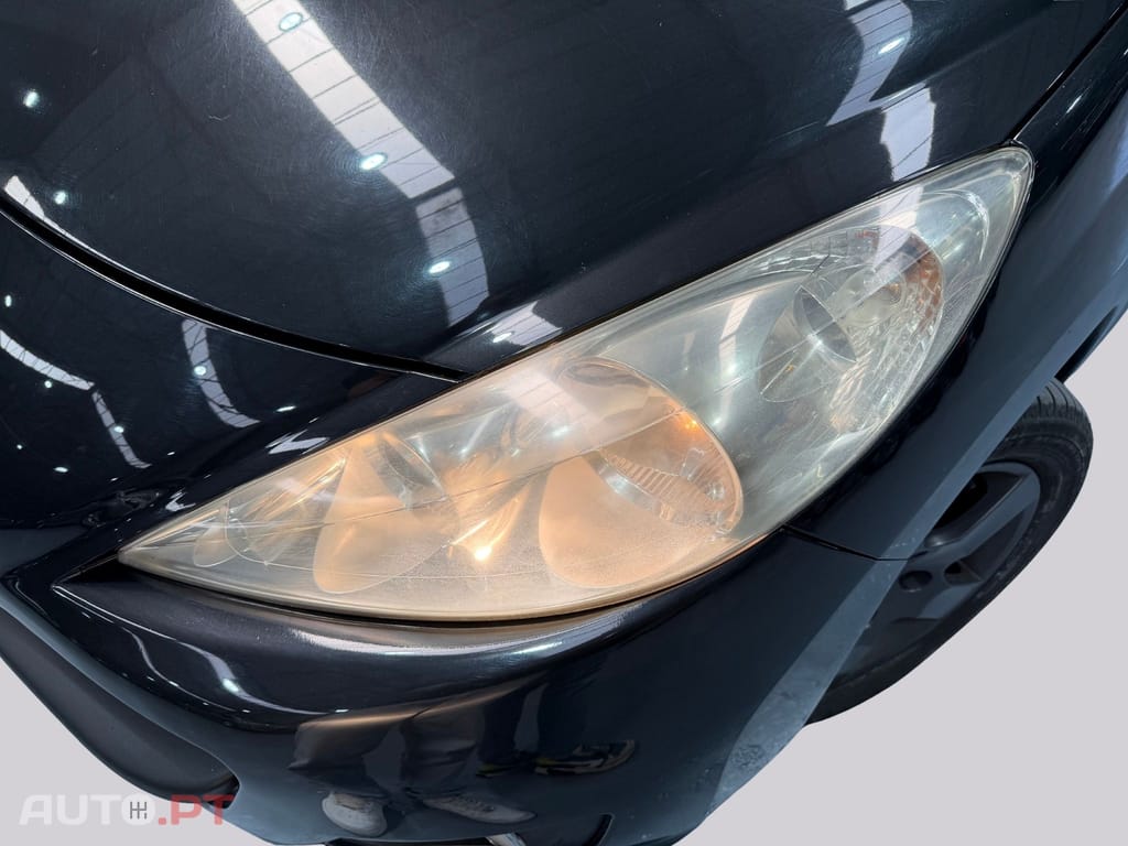 Peugeot 207 CC 1.6 VTi Active