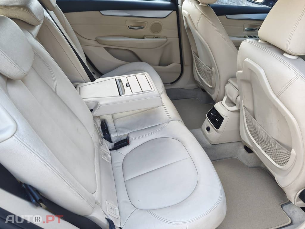 BMW 216 d 7L Line Luxury