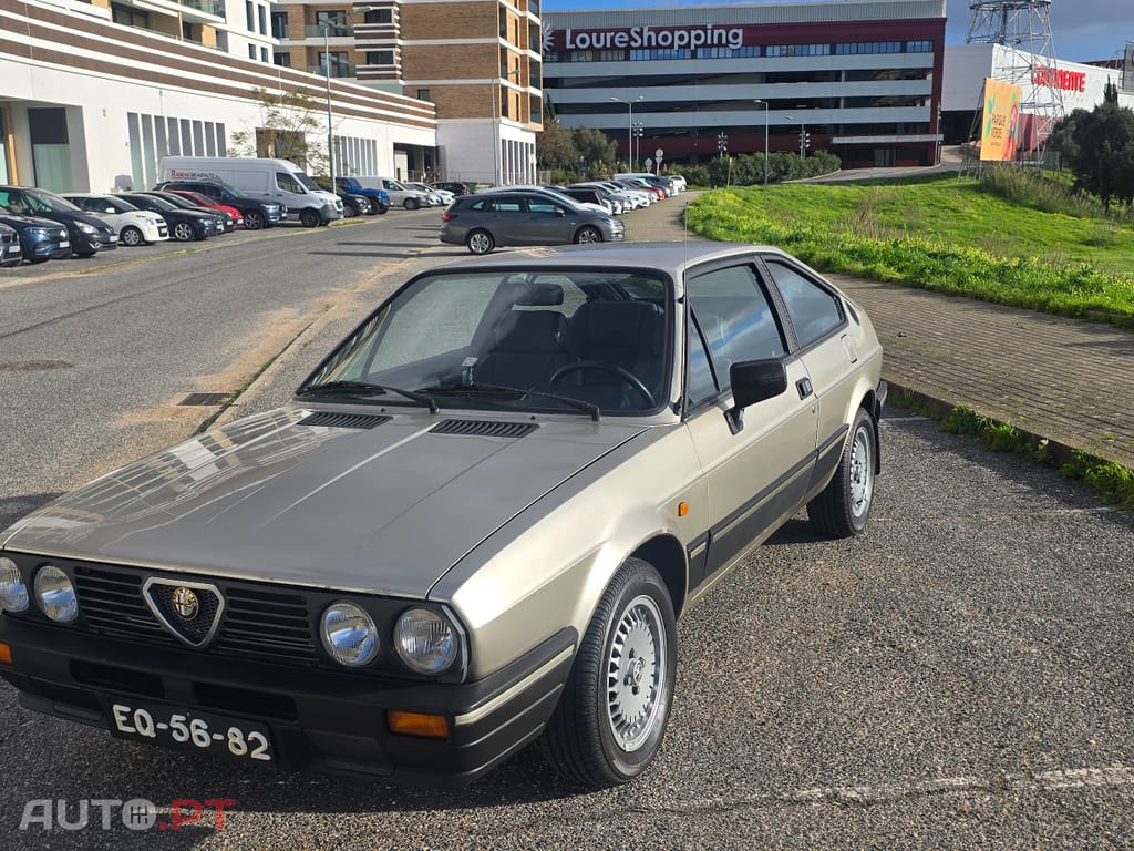 Alfa Romeo Sprint Veloce 1.3