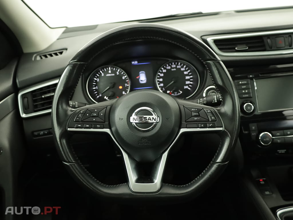 Nissan Qashqai Qashqai 1.3 DIG-T N-Connecta J18