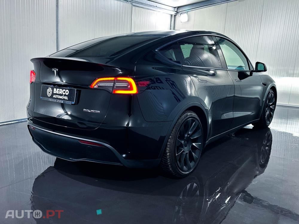 Tesla Model Y Performance AWD