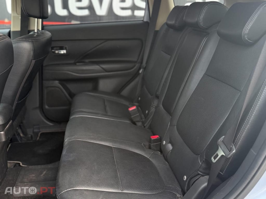 Mitsubishi Outlander 2.0 Instyle