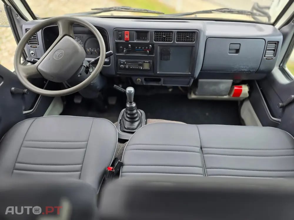 Toyota Dyna 250 (31BUE4) 3.5