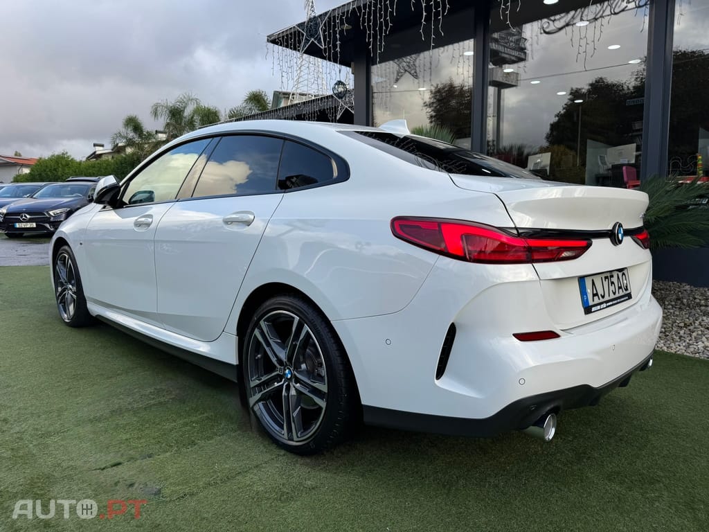 BMW 218 d Pack Desportivo M