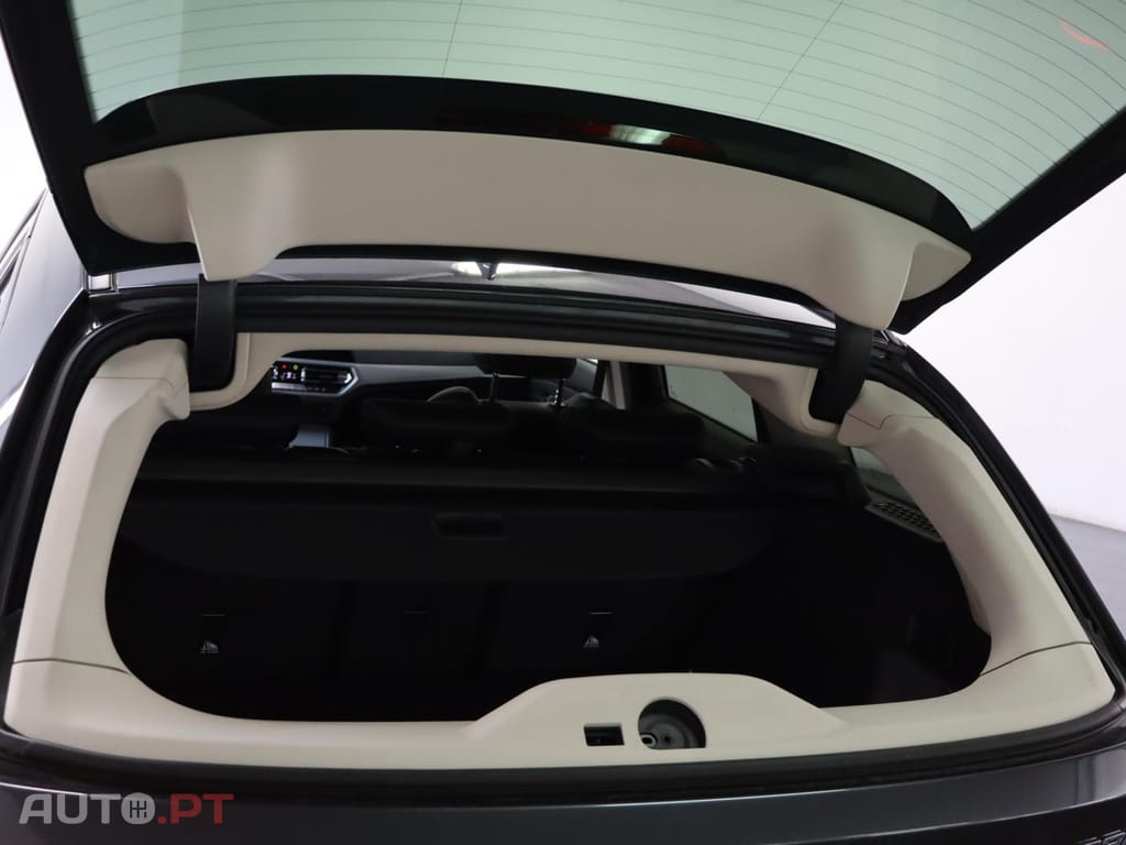 BMW 330 e Auto Corporate Edition