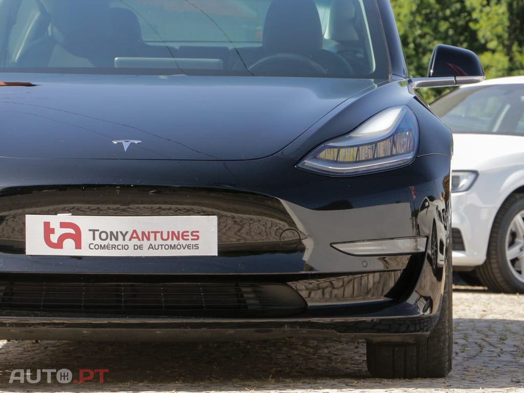 Tesla Model 3 Long-Range Dual Motor AWD