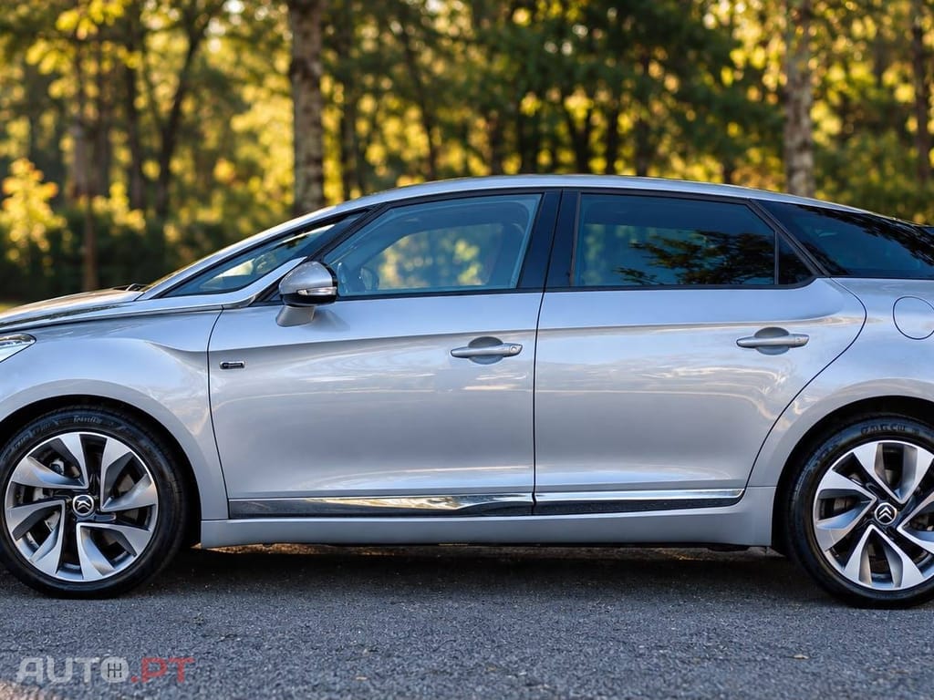 Citroen DS5 2.0 HDi Hybrid4 Sport Chic CMP6