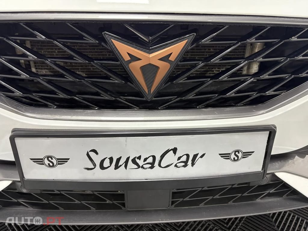 Cupra Leon 1.4 e-Hybrid MID DSG