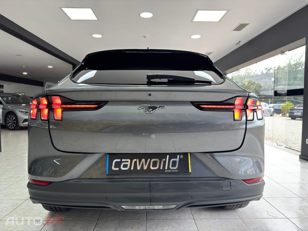 Ford Mustang Mach-E Premium AWD