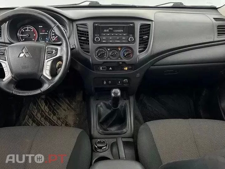 Mitsubishi L200 2.3 DI-D Strakar Space Cab Intense 4WD