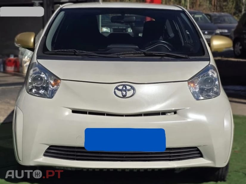 Toyota iQ 1.0 VVT-i