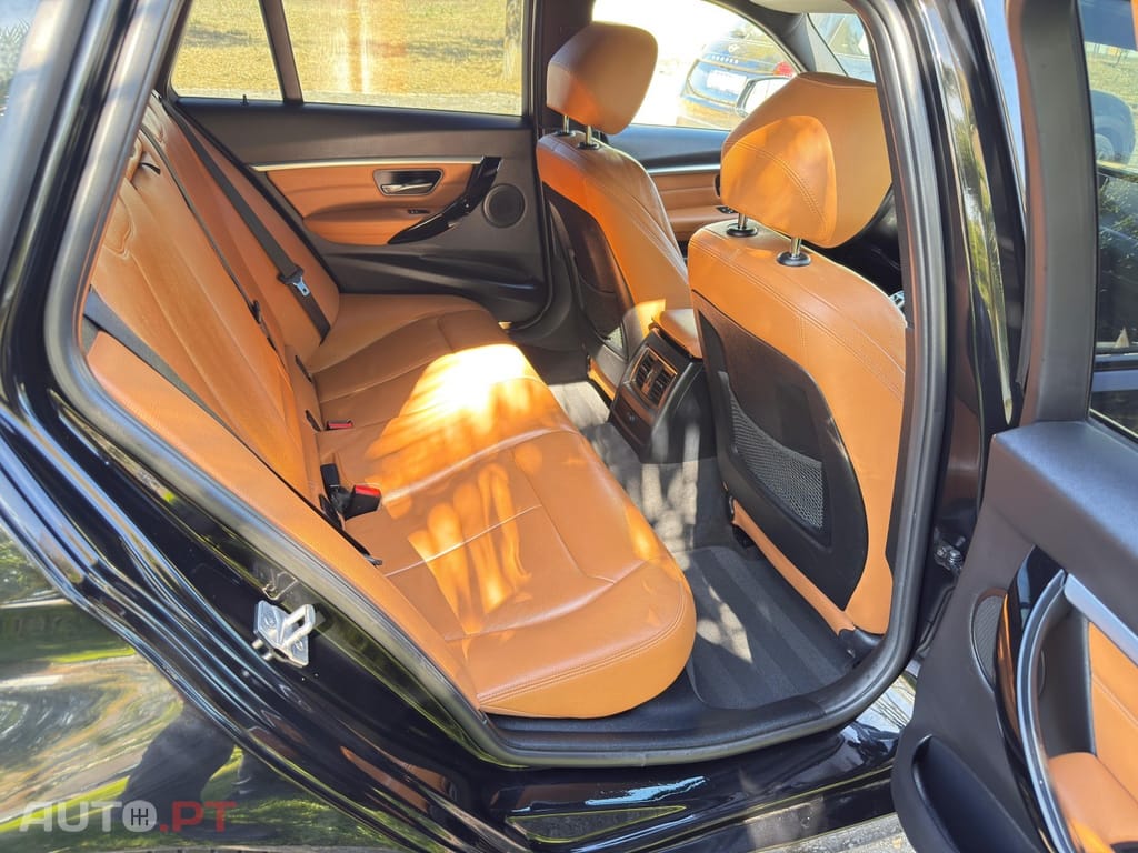 BMW 320 d Touring Aut. Efficient Dynamics Edition Blue Perf. Sport Line