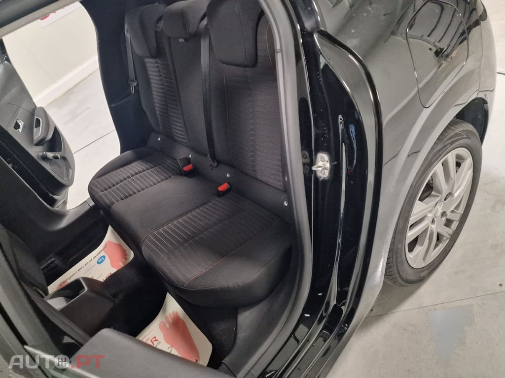 Peugeot 208 1.5 BLUEHDI 100CV ACTIVE