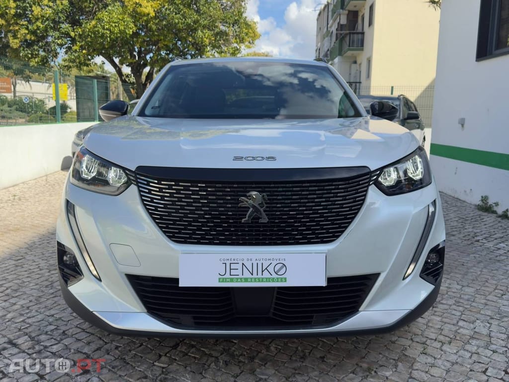 Peugeot 2008 1.2 PureTech Allure Pack EAT8