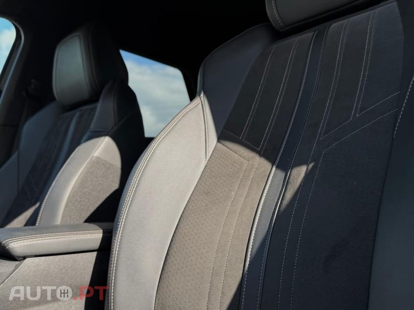 Peugeot 3008 1.5 BlueHDi GT EAT8