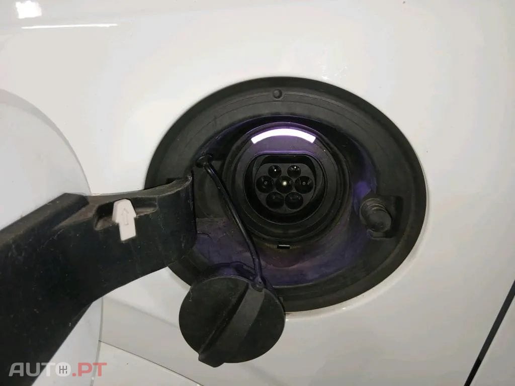 Volvo XC90 2.0 T8 PHEV R-Design AWD
