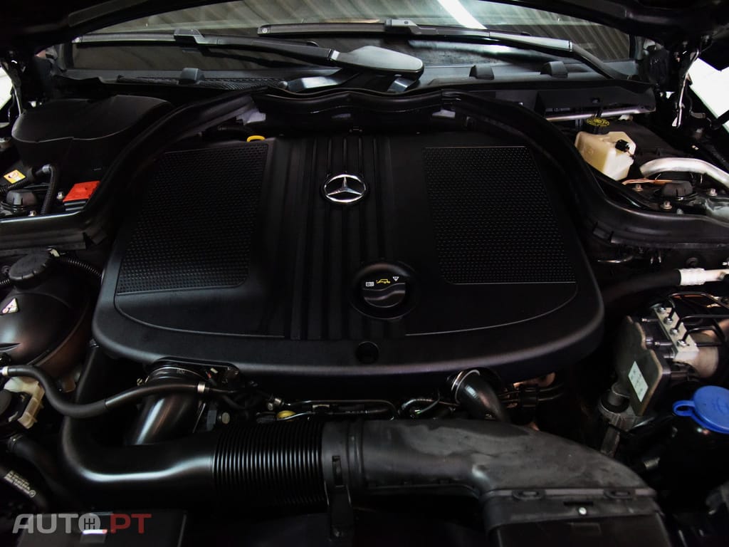 Mercedes-Benz E 250 CDI AMG COUPE